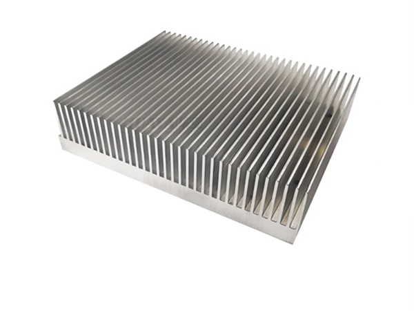 Profile toothed radiator